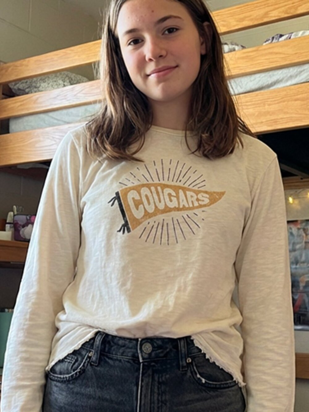COUGARS Ruffled Long Sleeve tee Cream LARGE